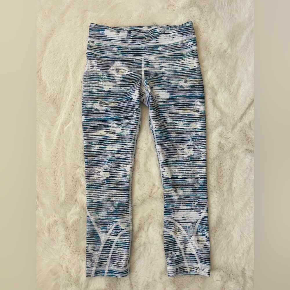 Lululemon Run Inspire Crop II Blurry Belle Tights